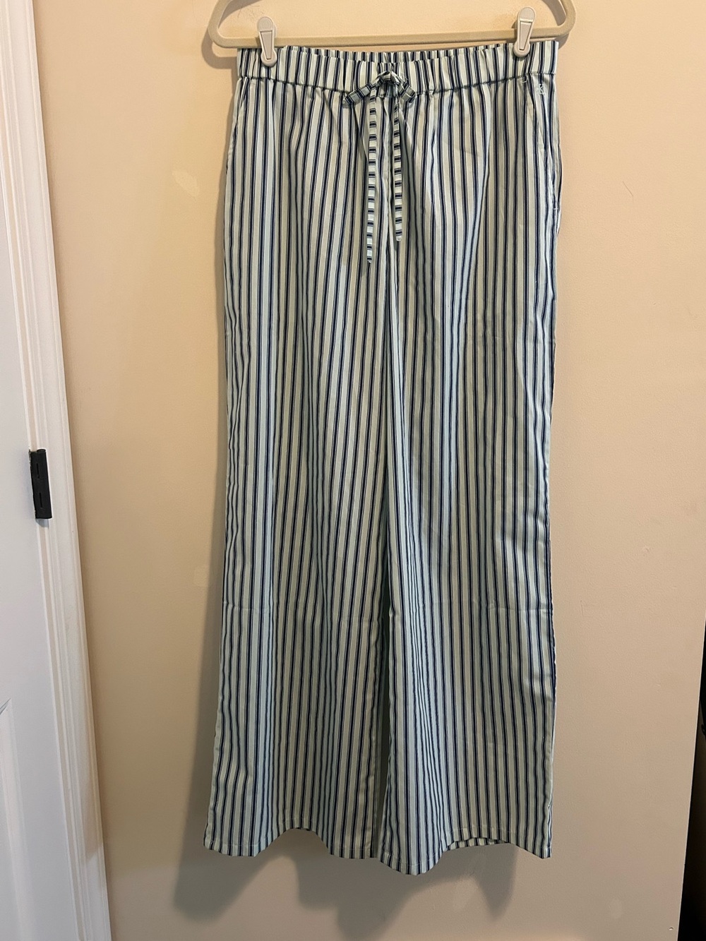Calvin Klein Jeans Men’s Striped Wide-Leg Joggers - Blue & White